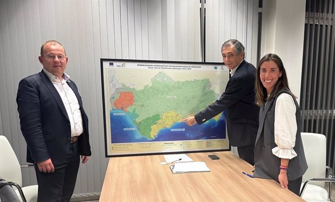 Imagen del secretario general del Agua, Ramiro Angulo,  presidiendo en Sevilla el Comité de Autoridades Competentes (CAC).