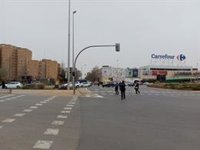 Detenidos un padre y su hijo por agredir a un pandillero en la plaza de Alsacia