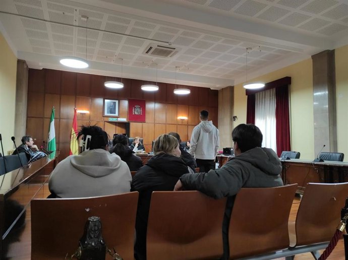 Los acusados durante el juicio