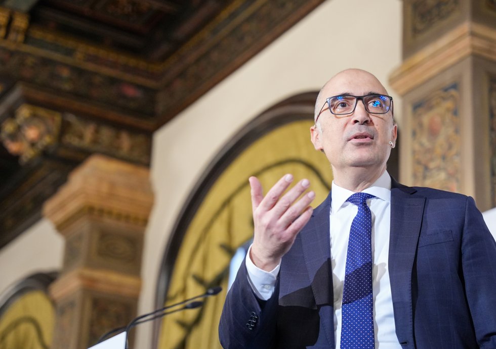 El presidente de Airbus España, Francisco Javier Sánchez Segura, en un foro en Sevilla