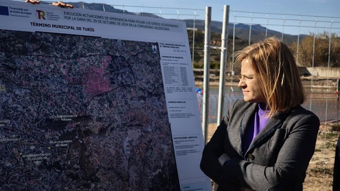 Bernabé en la visita a Turís