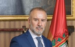 José Antonio López.