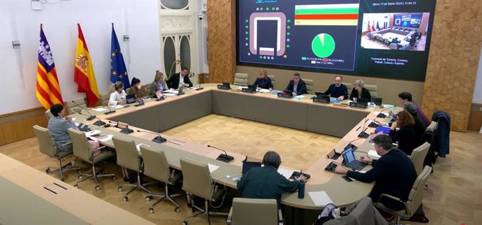 Reunión de la Comisión de Turismo, Comercio, Trabajo, Cultura y Deportes del Parlament.