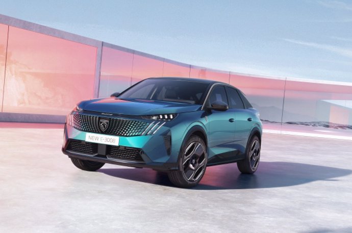 Archivo - Economía/Motor.- Peugeot abre los pedidos del 3008 híbrido enchufable desde 44.160 euros y autonomía eléctrica de 87 km