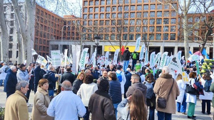 El Sindicato Médico de Andalucía ha participado en una concentración celebrada este jueves frente al Ministerio de Sanidad.