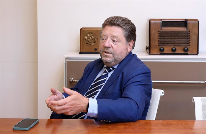 Archivo - El presidente del Consejo General de los Mediadores de Seguros, Javier Barberá.