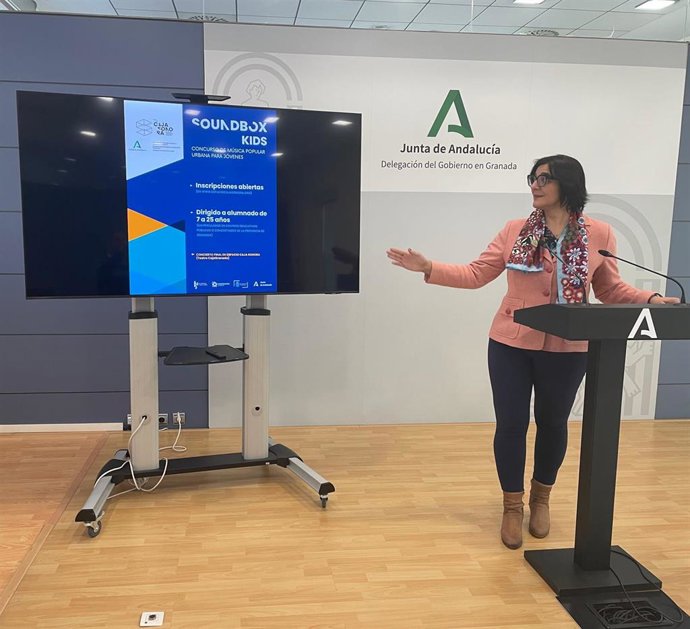 La delegada territorial de Desarrollo Educativo y Formación Profesional, María José Martín Gómez.