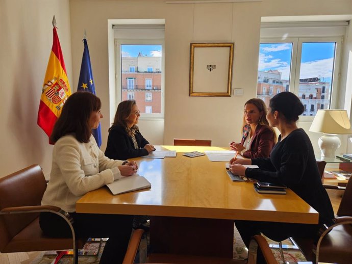 Foto en desarrollo de la reunión. Cortesía de MAEC