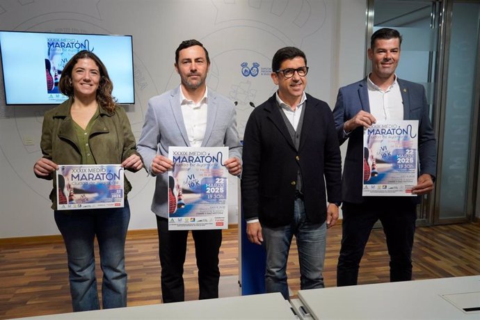 Presentación en la Diputación de Huelva del XXXIX Medio Maratón de Ayamonte.