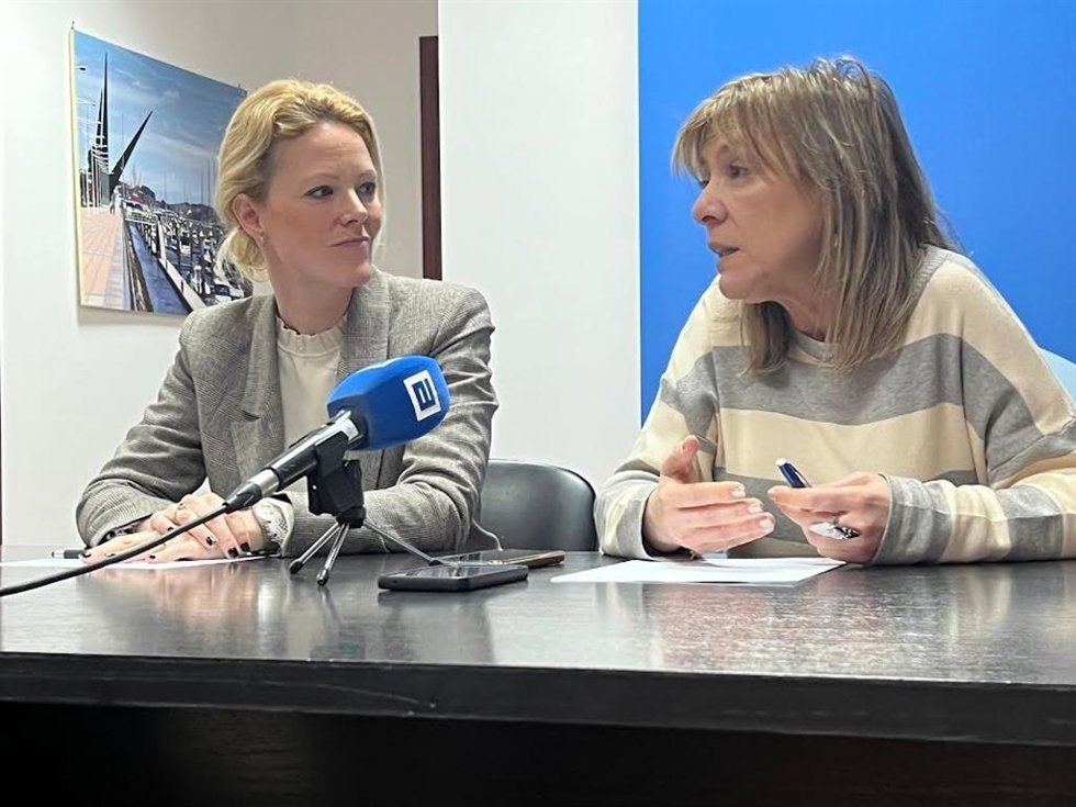Estefanía Rodríguez y Esther Llamazares