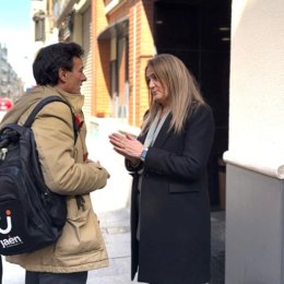 La concejala Carmen Colmenero, junto al portavoz del PP en el Ayuntamiento de Jaén, Agustín González.