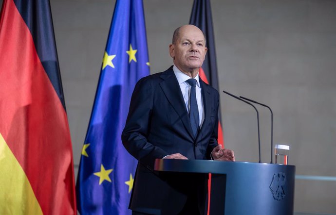 13 February 2025, Berlin: German Chancellor Olaf Scholz gives a press statement at the Chancellery. Scholz speaks after US President Donald Trump's phone calls with Vladimir Putin and Volodymyr Zelensky on the situation in Ukraine before the Munich Securi