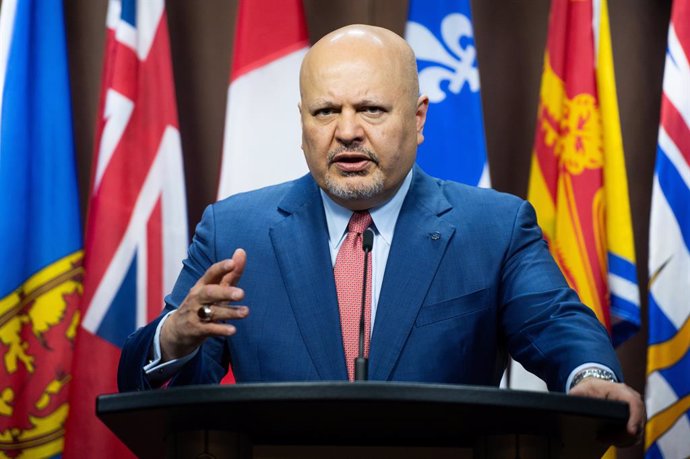 Archivo - May 5, 2023, Ottawa, On, Canada: International Criminal Court chief prosecutor Karim Khan speaks at a press conference during his first official visit to Canada on Parliament Hill, in Ottawa, on Friday, May 5, 2023. Prime Minister Justin Trudeau