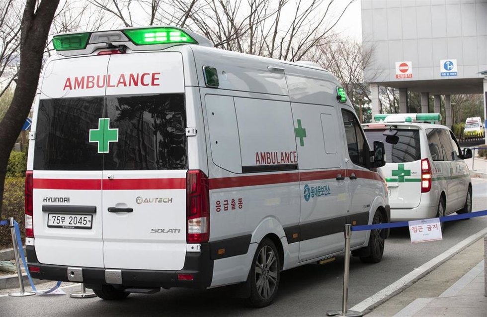 Archivo - Imagen de archivo de una ambulancia en Corea del Sur