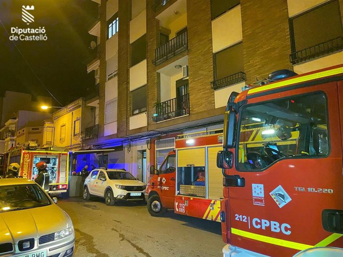 Bomberos intervienen en incendio de vivienda en Onda