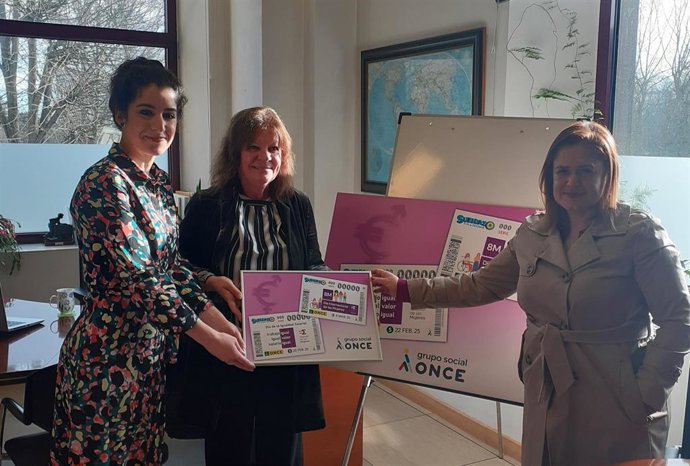 Presentación en Oviedo de la campaña de la ONCE 'Trabajo igual. Igual valor. Salario igual'.