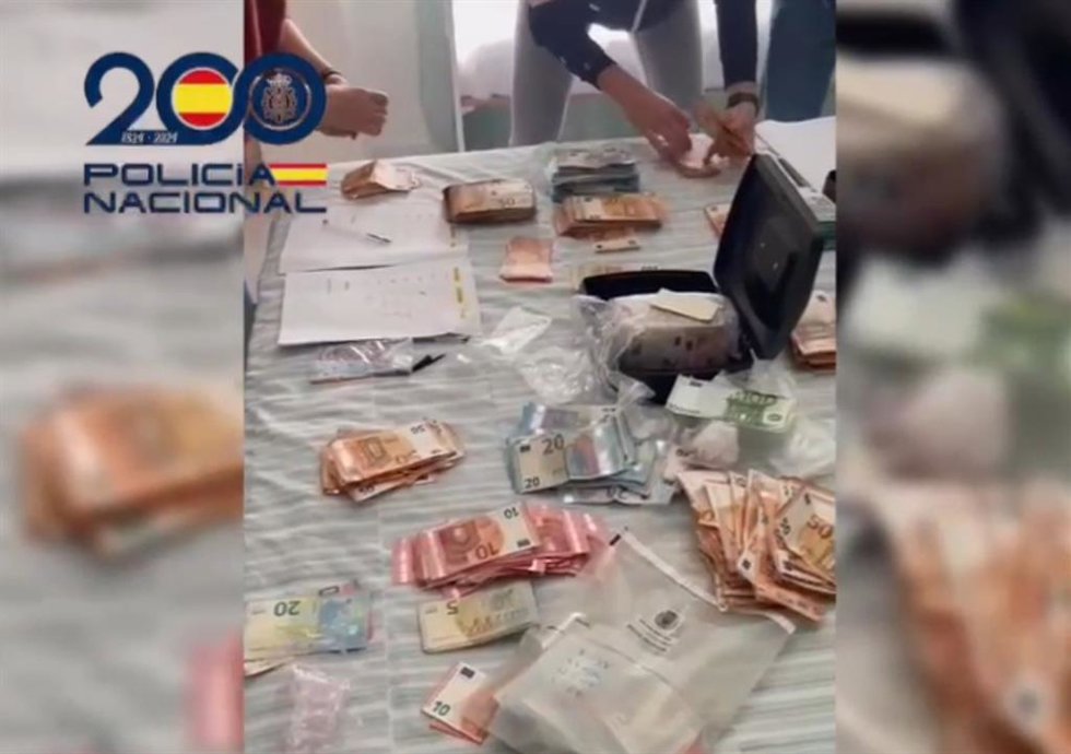 Dinero encontrado en un domicilio de Cádiz durante una operación contra el tráfico de drogas.
