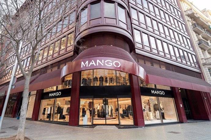 La nueva 'flagship store' de Mango en el número 514 de la avenida Diagonal de Barcelona