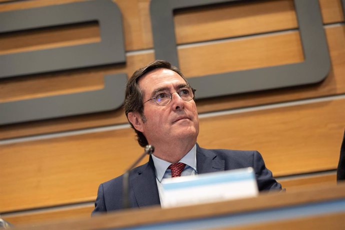 El presidente de la CEOE, Antonio Garamendi