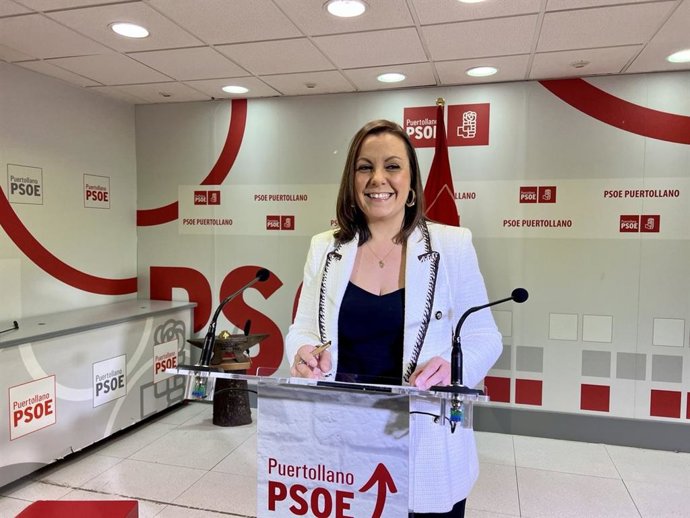 La concejala socialista Noelia Caballero, en rueda de prensa.