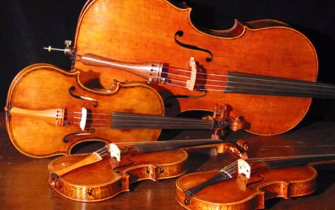 Violines.