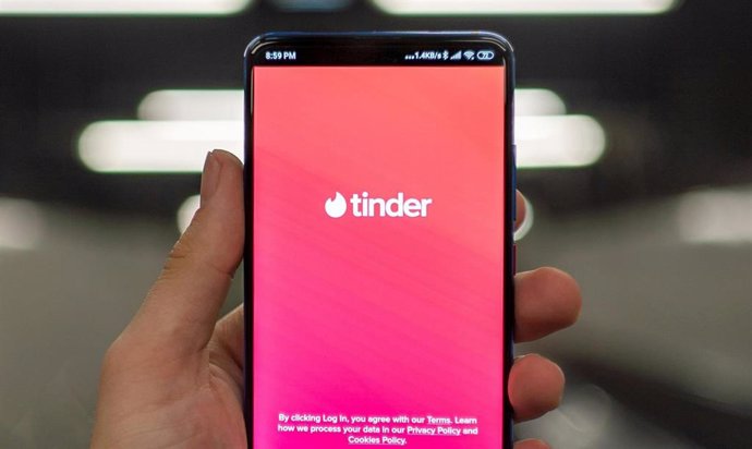 Interfaz de inicio de Tinder