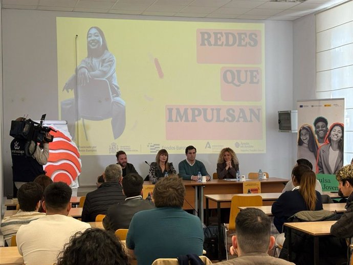Ayuda en Acción e IAJ generan oportunidades de futuro para la juventud de Málaga con 'Redes que impulsan'
