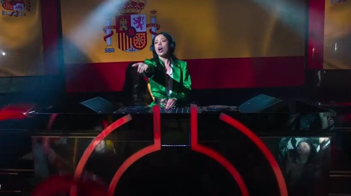 Anna Castillo es una princesa poco convencional en el desternillante tráiler de Su majestad