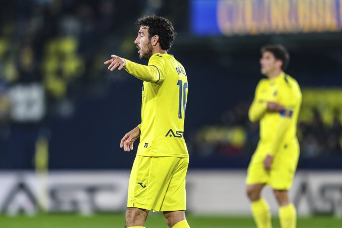 Dani Parejo of Villarreal CF gestures during the Spanish league, La Liga EA Sports, football match played between Villarreal CF and RCD Mallorca at La Ceramica stadium on January 20, 2025, in Valencia, Spain.