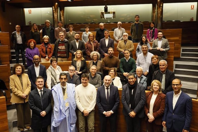 Asistentes a la conferencia 'Paz y libertad en el Sáhara Occidental'