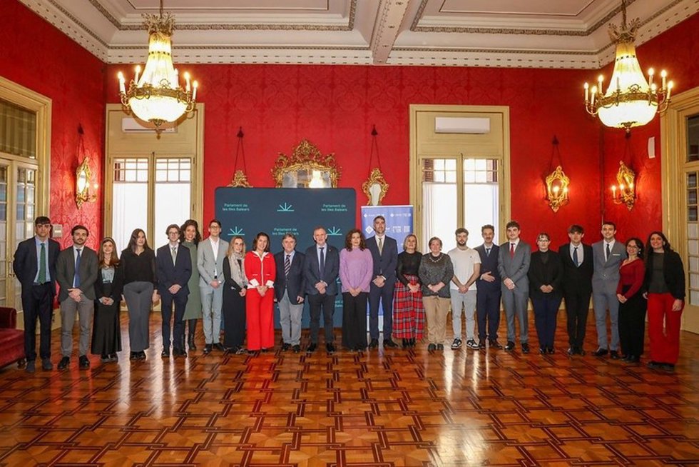 El Parlament acoge la final de la XI Liga de Debate Universitario