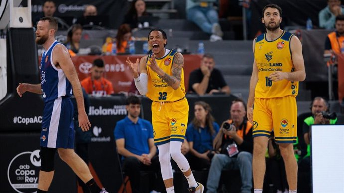 El Dreamland Gran Canaria se carga al Valencia Basket y avanza en su Copa