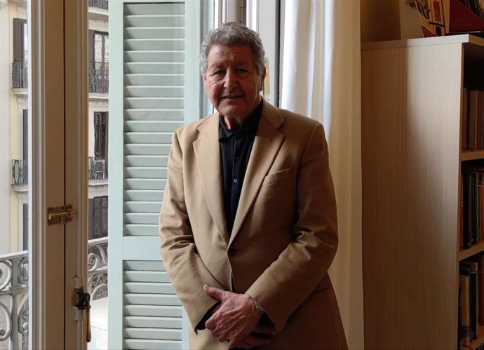 El politólogo francés y exeurodiputado por el PSOE, Sami Naïr, en una entrevista con Europa Press