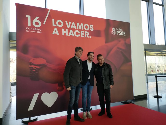 El secretario general del PSOE de Castilla y León, Carlos Martínez; el de La Rioja, Javier García; y el de Castilla La-Mancha, Emiliano García-Page