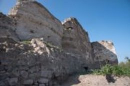 Archivo - Imagen de archivo de un tramo de la muralla de Marchena