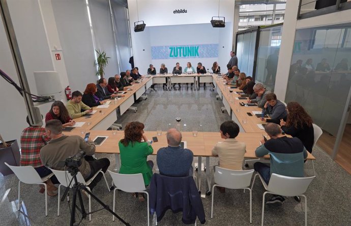 Reunión de la nueva Mesa Política de EH Bildu