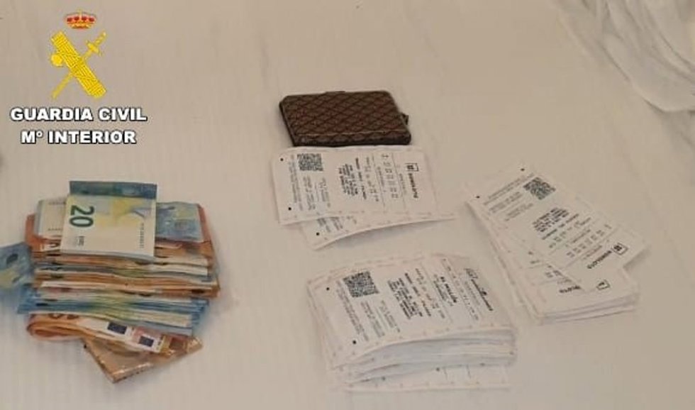 Detenidas dos personas por robo con violencia en un hotel de Playa Blanca (Lanzarote)