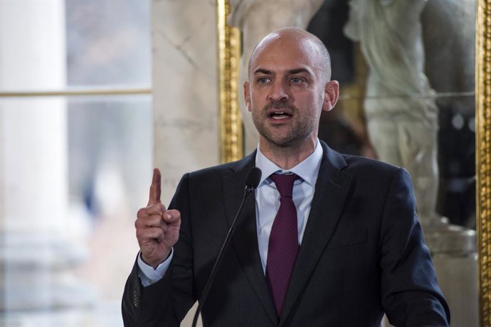 Archivo - Arquivo - 19 de novembro de 2024, Varsóvia, Voivodia de Masóvia, Polônia: O Ministro das Relações Exteriores da França, Jean-Noel Barrot, fala durante a coletiva de imprensa da reunião dos ministros das Relações Exteriores da Europa em Varsóvia.