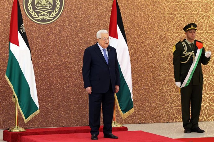Archivo - Arquivo - 31 de março de 2024, Ramallah, Cisjordânia, Território Palestino: O presidente da Autoridade Palestina, Mahmud Abbas, durante cerimônia de posse de ministros recém-nomeados, em 31 de março de 2024, em Ramallah, na Cisjordânia ocupada. 