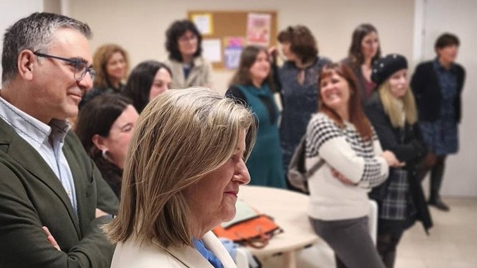 La Diputada De Empleo, Teresa Lespada Y El Director De Inclusión, Óscar Seco, En La Inauguración De Un Centro De Día En Rekalde
