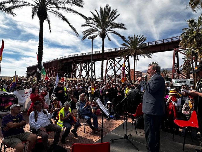 Actos por la 'Desbandá' en Almería.