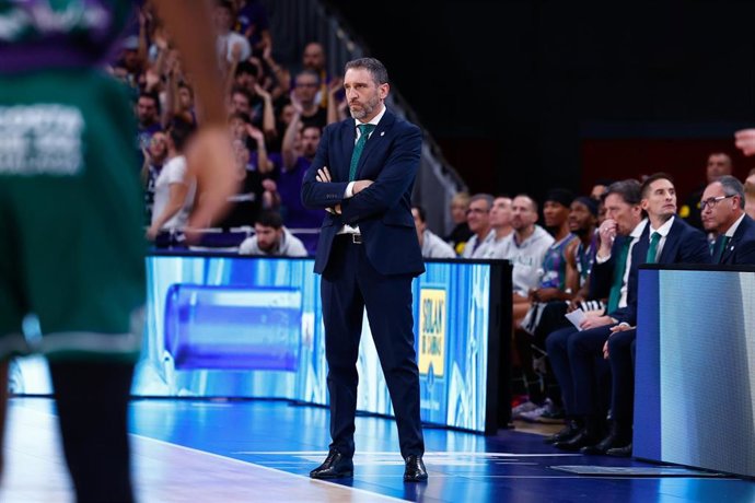 Archivo - Ibon Navarro, entrenador del Unicaja de Málaga.