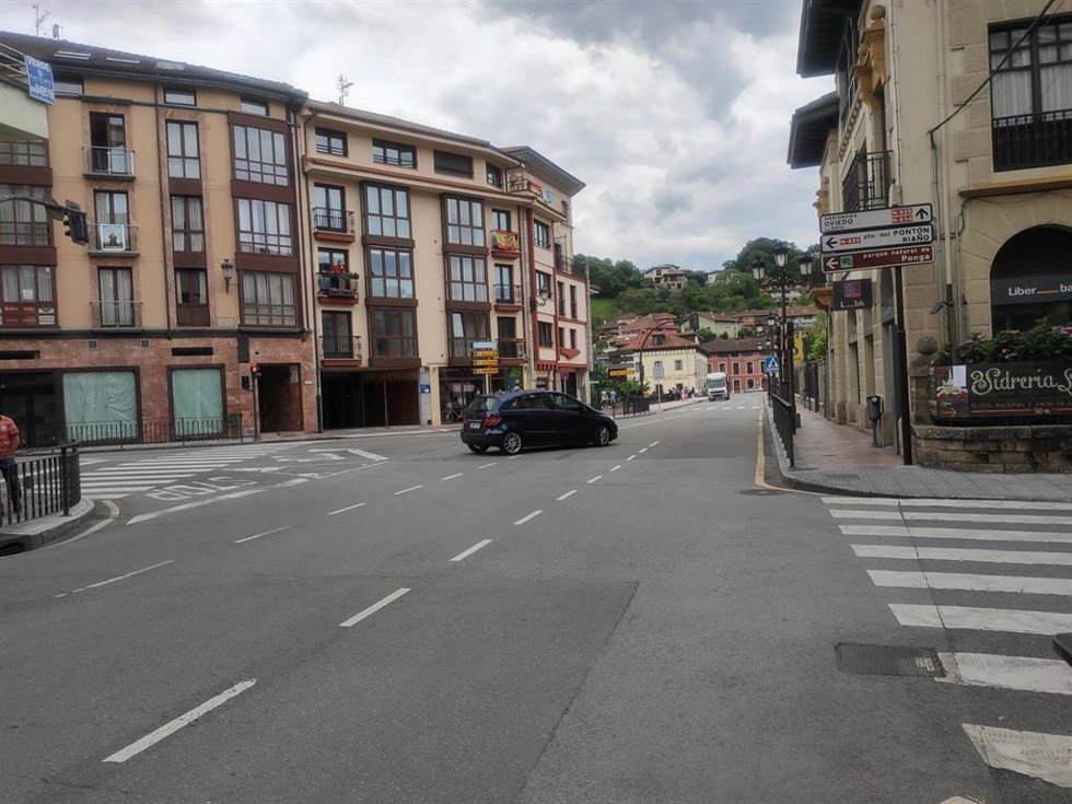 Archivo - Calles de Cangas de Onís 