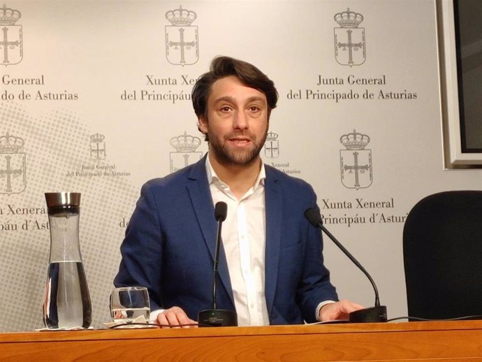 El diputado del PP en la Junta General, Andrés Ruiz