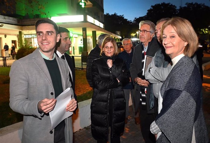 Visita de la primera edil a El Almendral.