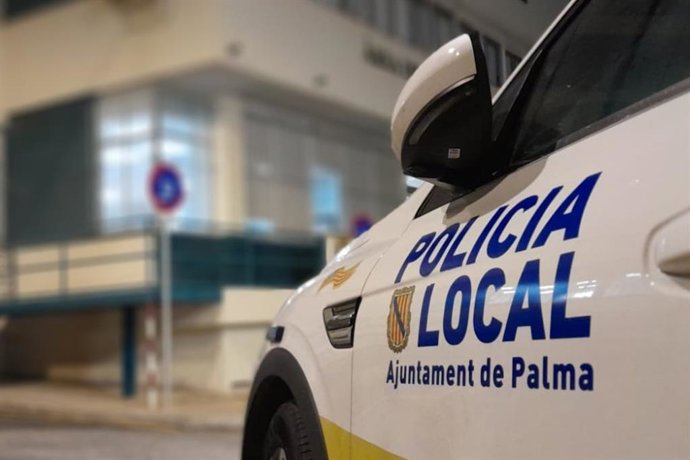 Vehículo de la Policía Local de Palma. Recurso.