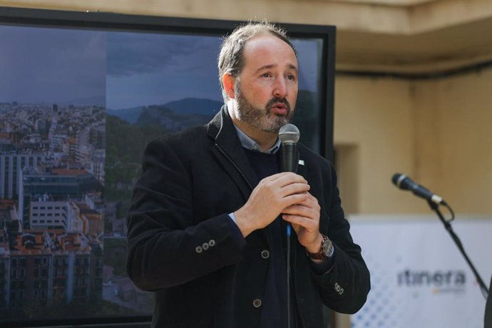 Archivo - El president de l'Associació de Micropobles de Catalunya i alcalde de Riner (Lleida), Joan Solà