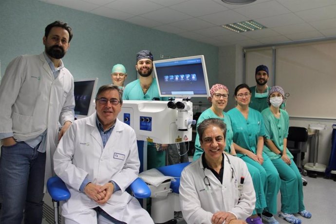 El Hospital Universitario Mancha Centro supera las 2.500 operaciones de cataratas utilizando un robot de última generación.