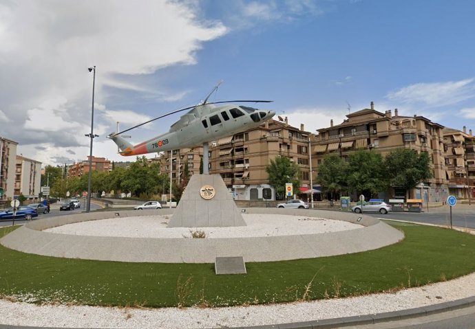 Rotonda del helicóptero en Granada capital.