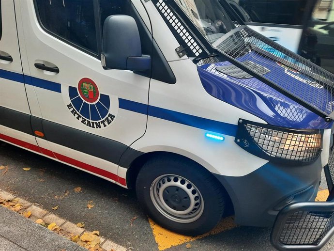 Dos detenidos tras ser sorprendidos cuando intentaban robar en tres viviendas de Bilbao